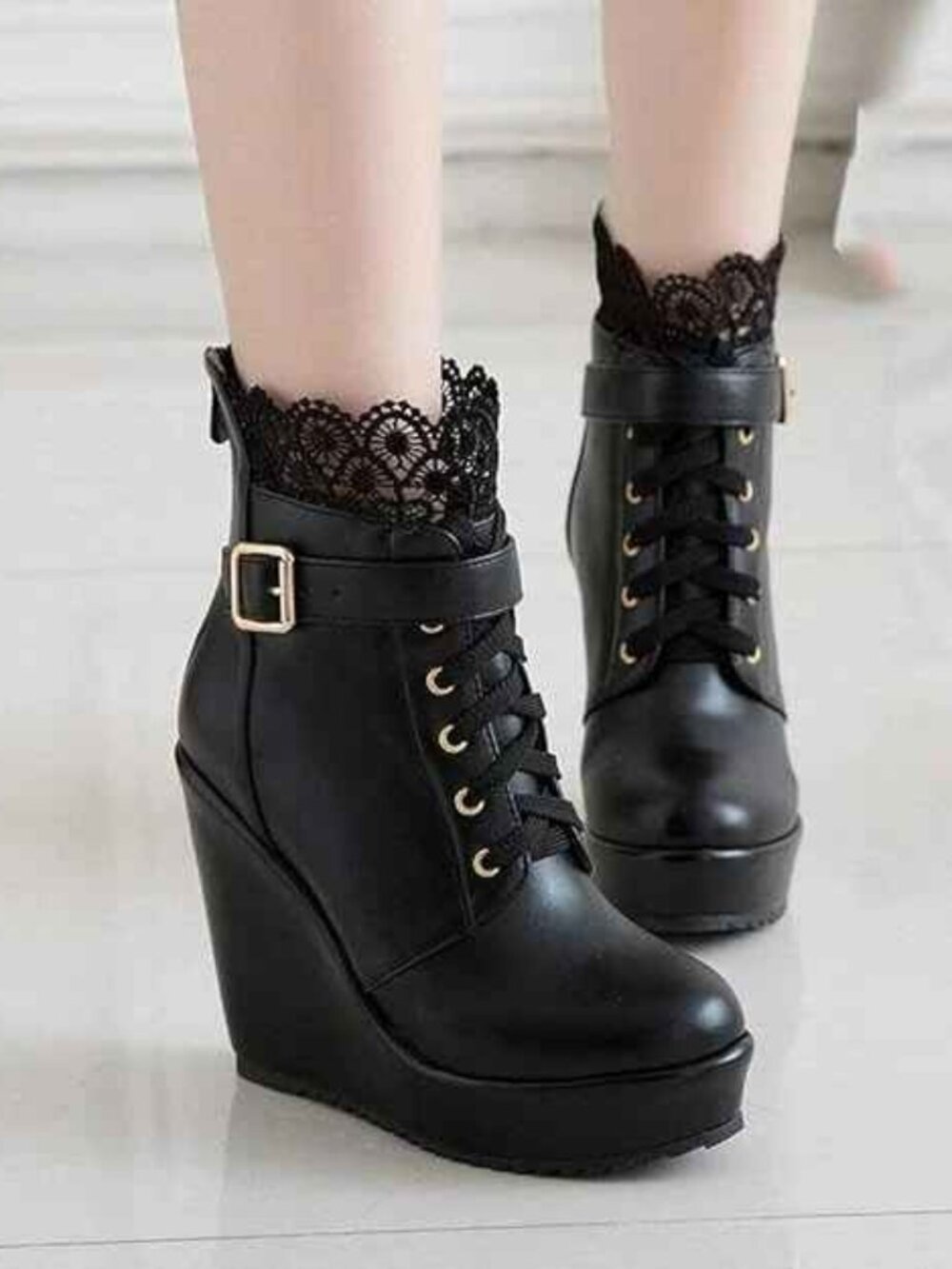 Ankle Platform Goth Boots with Lace 8.5 (EU 39)